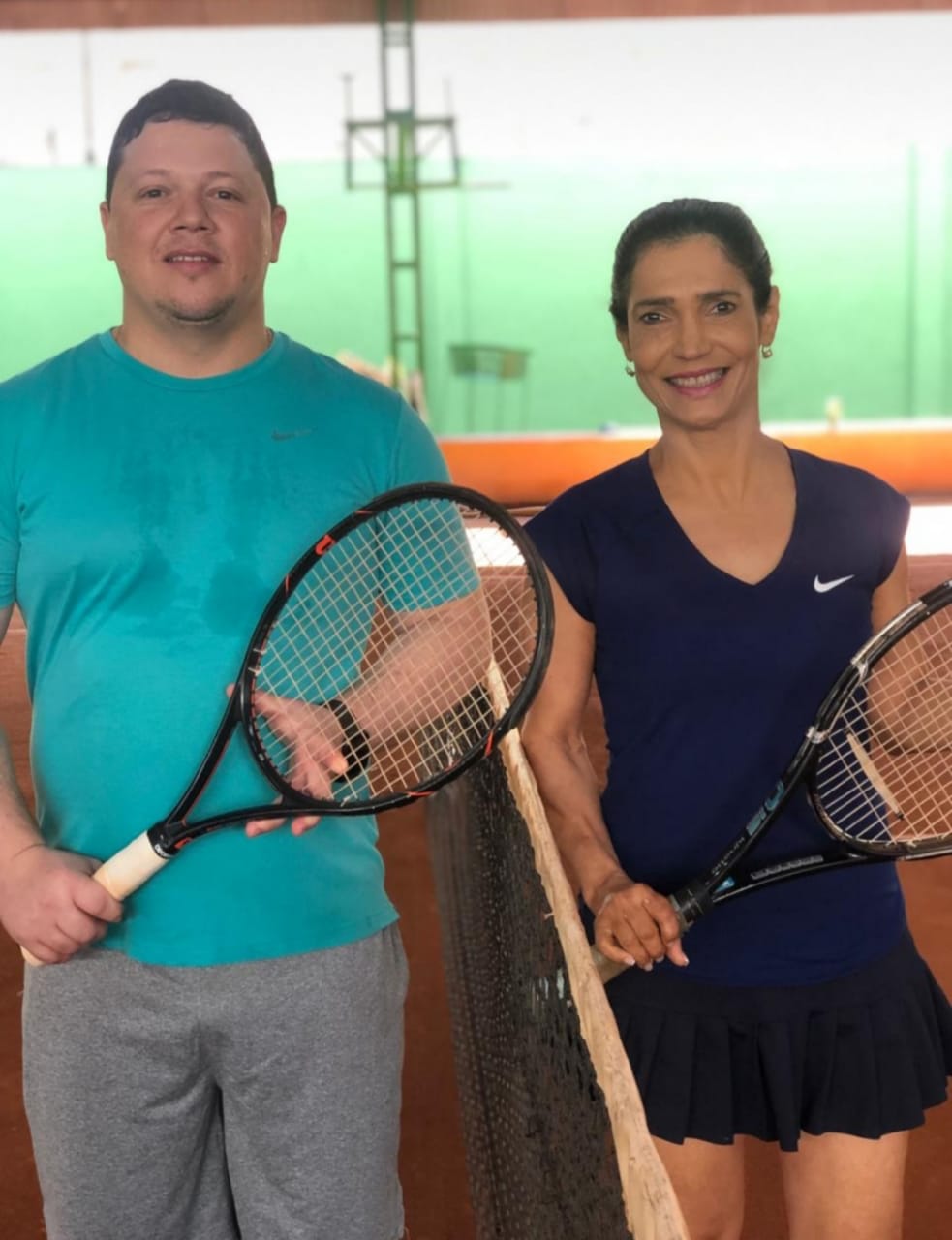Treino de tênis em grupo